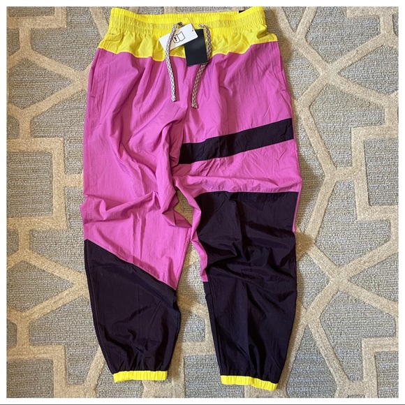 yellow nike sweatpants